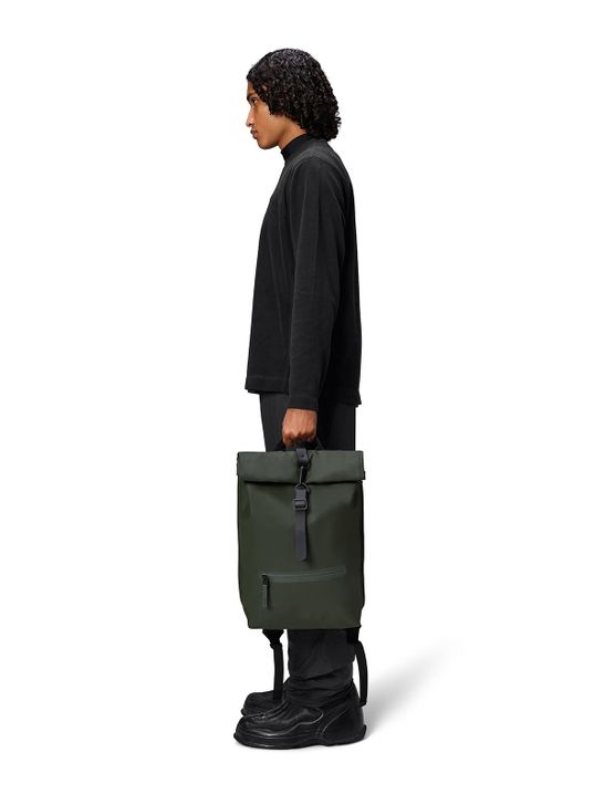 zaino-rains-rolltop-rucksac-verde-13320-03-e4a6eb