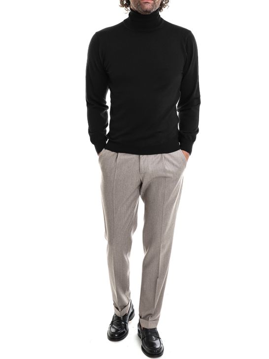 maglia-kangra-merinos-nero-2022-05-13