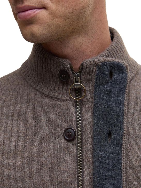 maglia-barbour-essential-patch-zip-marrone-mkn0731-st52