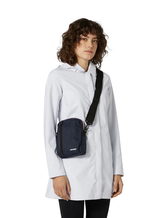purse-k-way-barbiton-blue