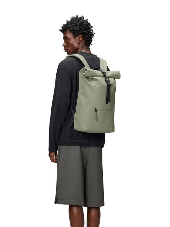 zaino-rains-rolltop-rucksac-verde-13320-108